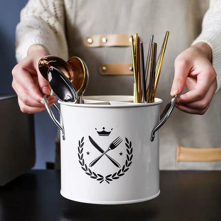 Ixora metal spoon holder with separator off-white